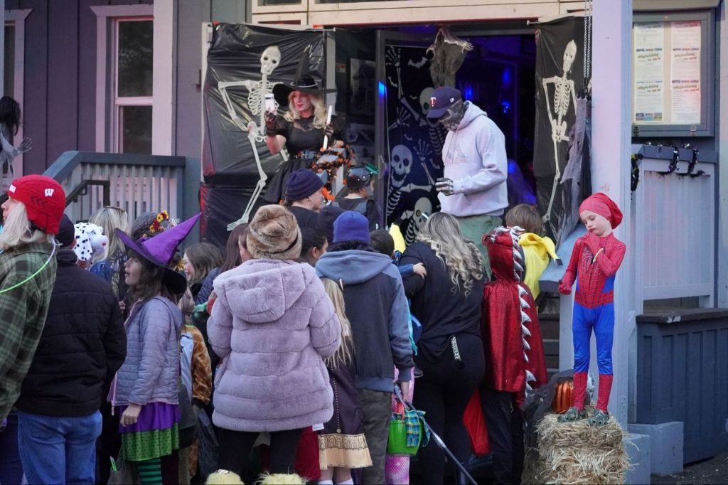 Celebrate Halloween in historic downtown Truckee on Oct. 24, 2025! Enjoy free family fun with trick-or-treating, costumes, and live music in the park.